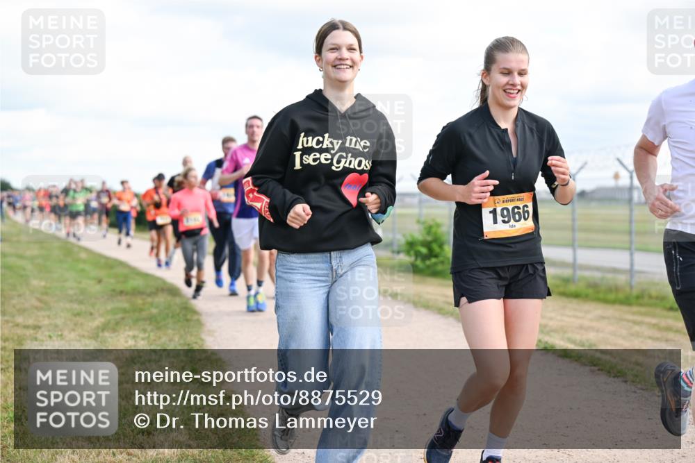 14.09.2025 - Airport Race Dr. Thomas Lammeyer http://msf.ph/oto/8875529 14.09.2025 12:20:21 Laufen 1966 meine-sportfotos.de