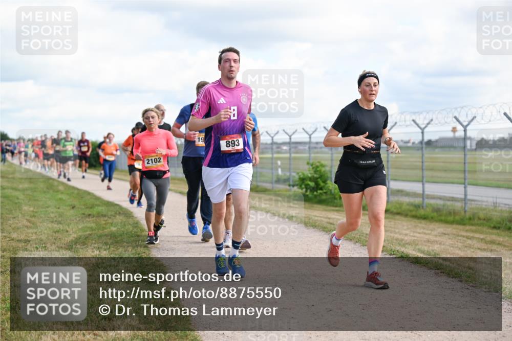 14.09.2025 - Airport Race Dr. Thomas Lammeyer http://msf.ph/oto/8875550 14.09.2025 12:20:23 Laufen 2102, 19, 893 meine-sportfotos.de