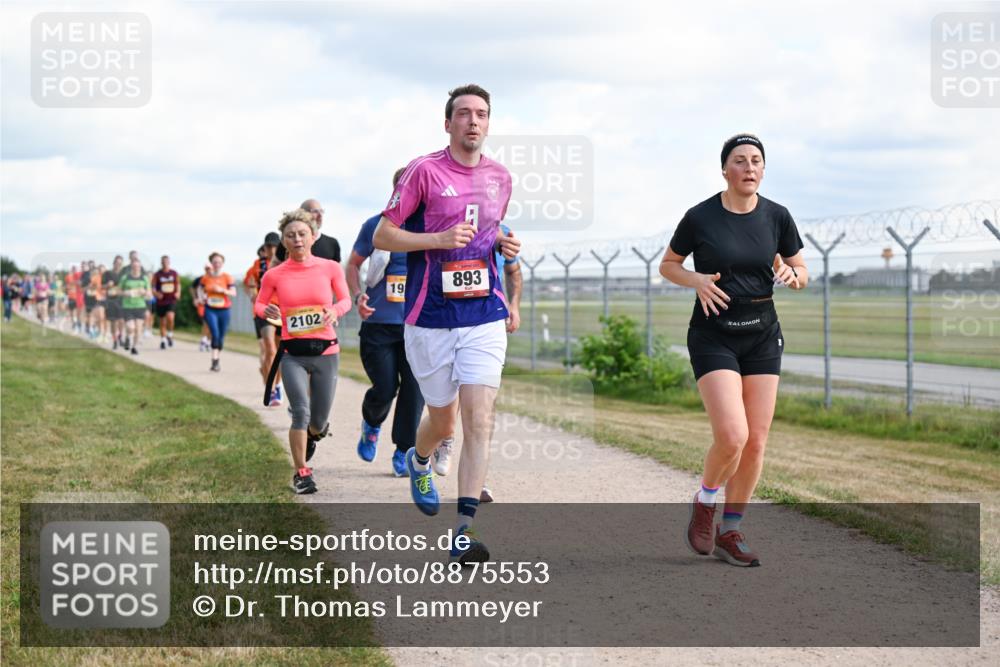 14.09.2025 - Airport Race Dr. Thomas Lammeyer http://msf.ph/oto/8875553 14.09.2025 12:20:23 Laufen 2102, 19, 893 meine-sportfotos.de
