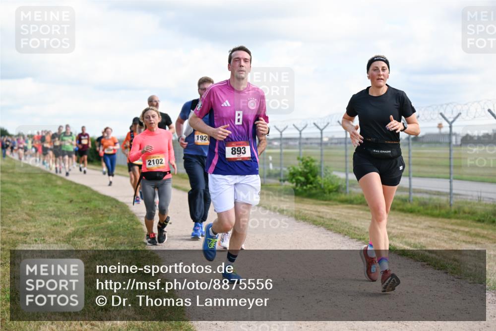 14.09.2025 - Airport Race Dr. Thomas Lammeyer http://msf.ph/oto/8875556 14.09.2025 12:20:23 Laufen 2102, 192, 893 meine-sportfotos.de