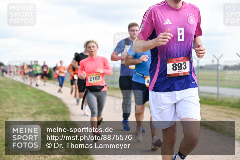 14.09.2025 - Airport Race Dr. Thomas Lammeyer http://msf.ph/oto/8875576 14.09.2025 12:20:24 Laufen 2102, 893 meine-sportfotos.de
