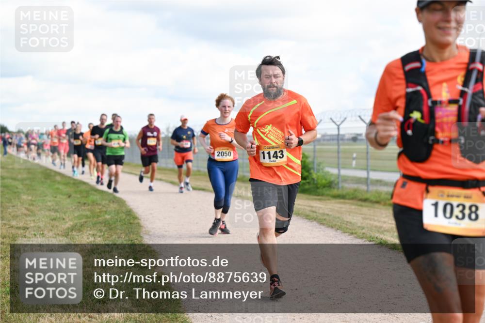 14.09.2025 - Airport Race Dr. Thomas Lammeyer http://msf.ph/oto/8875639 14.09.2025 12:20:28 Laufen 28, 202, 2050, 1143, 1038 meine-sportfotos.de