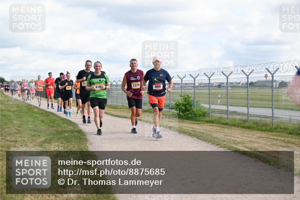 14.09.2025 - Airport Race Dr. Thomas Lammeyer http://msf.ph/oto/8875685 14.09.2025 12:20:31 Laufen 1378 meine-sportfotos.de