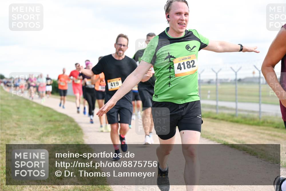 14.09.2025 - Airport Race Dr. Thomas Lammeyer http://msf.ph/oto/8875756 14.09.2025 12:20:34 Laufen 419, 4182 meine-sportfotos.de