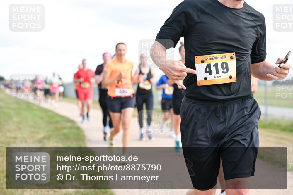 14.09.2025 - Airport Race Dr. Thomas Lammeyer http://msf.ph/oto/8875790 14.09.2025 12:20:36 Laufen 42, 419 meine-sportfotos.de