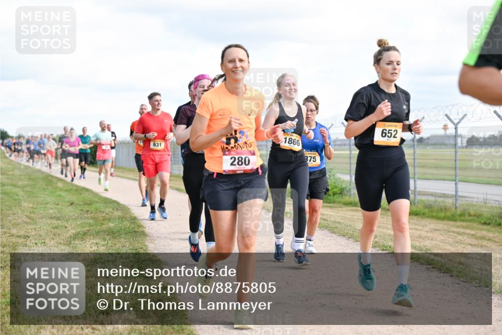 14.09.2025 - Airport Race Dr. Thomas Lammeyer http://msf.ph/oto/8875805 14.09.2025 12:20:37 Laufen 631, 280, 1866, 375, 652 meine-sportfotos.de