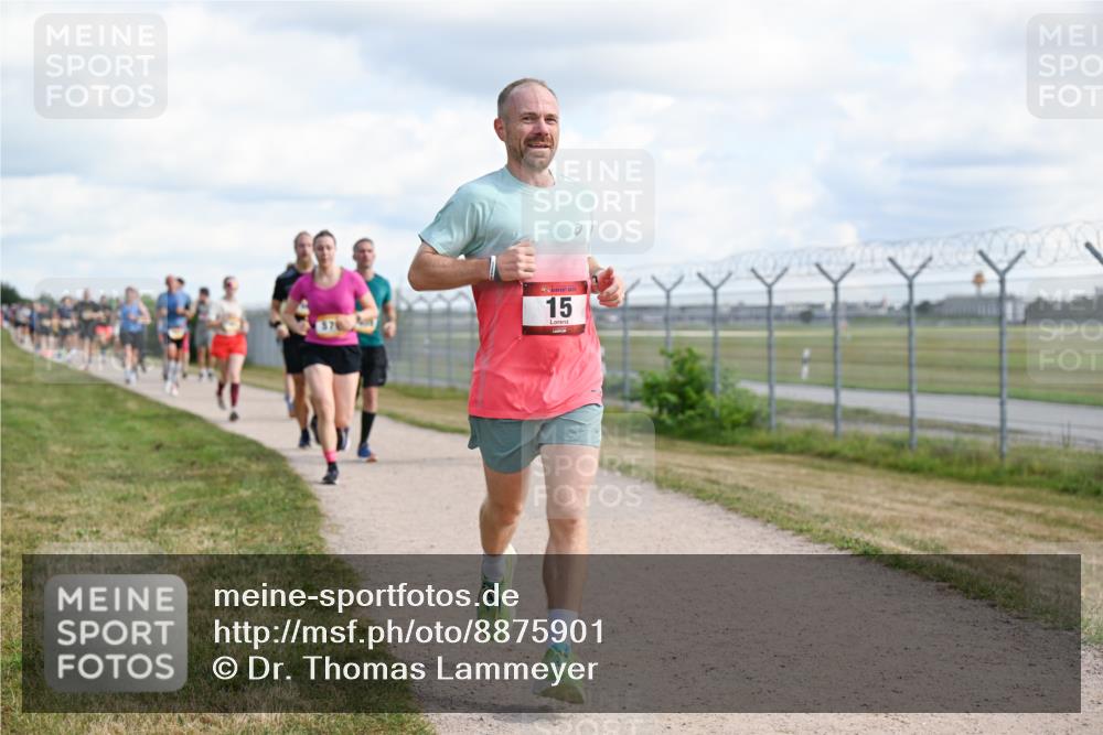 14.09.2025 - Airport Race Dr. Thomas Lammeyer http://msf.ph/oto/8875901 14.09.2025 12:20:43 Laufen 15 meine-sportfotos.de