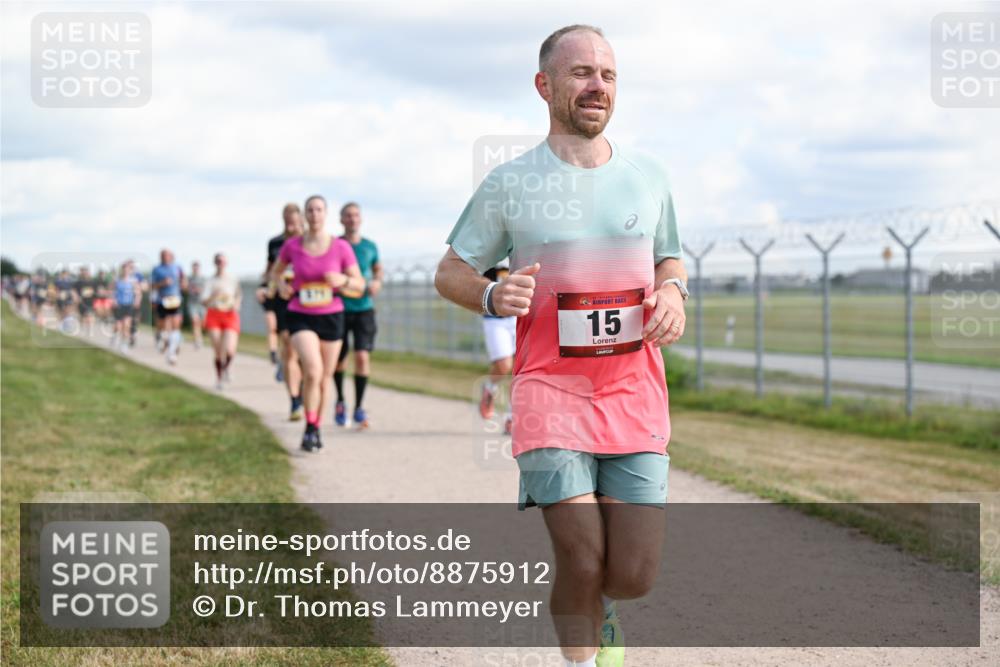 14.09.2025 - Airport Race Dr. Thomas Lammeyer http://msf.ph/oto/8875912 14.09.2025 12:20:43 Laufen 15 meine-sportfotos.de