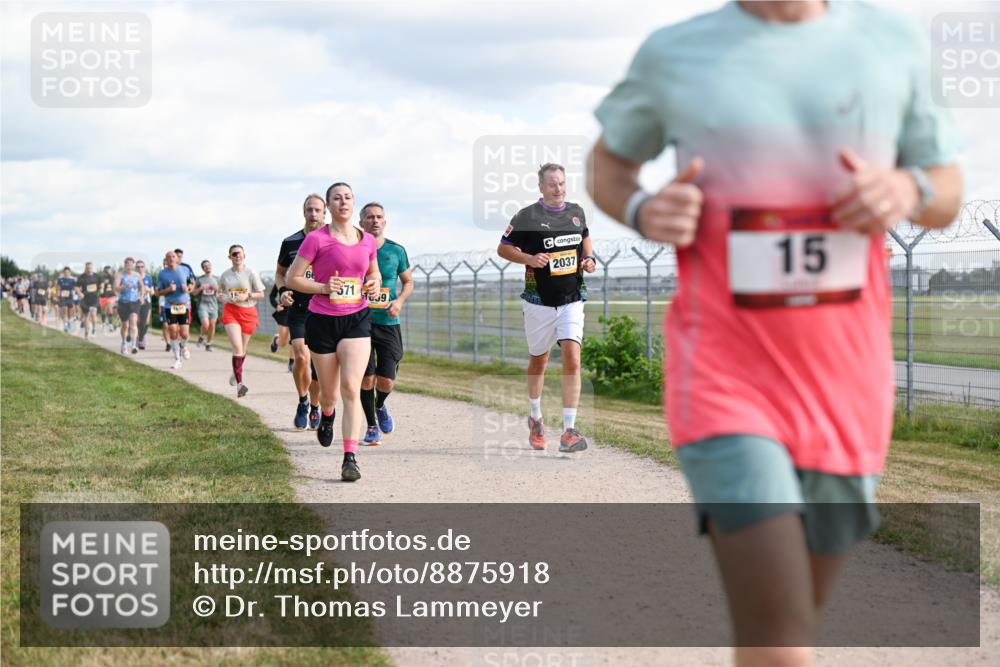 14.09.2025 - Airport Race Dr. Thomas Lammeyer http://msf.ph/oto/8875918 14.09.2025 12:20:44 Laufen 6, 571, 39, 2037, 15 meine-sportfotos.de