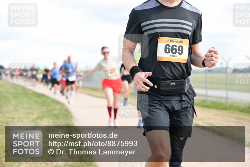 14.09.2025 - Airport Race Dr. Thomas Lammeyer http://msf.ph/oto/8875993 14.09.2025 12:20:48 Laufen 42, 669 meine-sportfotos.de