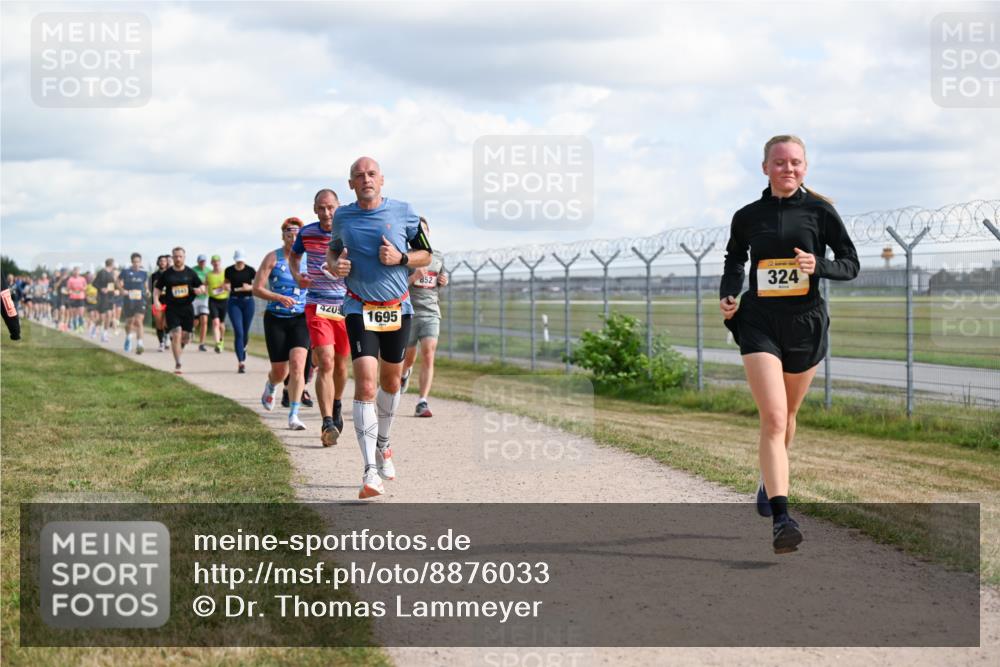 14.09.2025 - Airport Race Dr. Thomas Lammeyer http://msf.ph/oto/8876033 14.09.2025 12:20:50 Laufen 4209, 1695, 324 meine-sportfotos.de