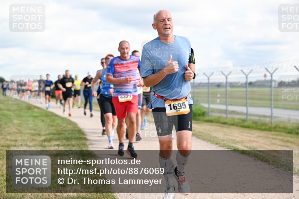 14.09.2025 - Airport Race Dr. Thomas Lammeyer http://msf.ph/oto/8876069 14.09.2025 12:20:52 Laufen 4209, 1695 meine-sportfotos.de