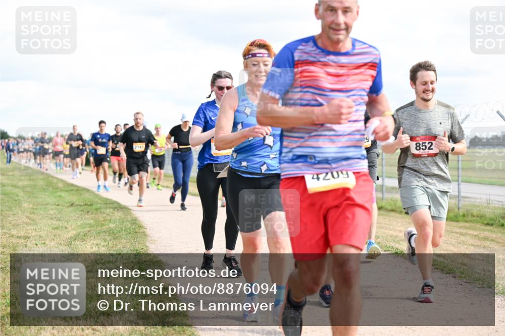14.09.2025 - Airport Race Dr. Thomas Lammeyer http://msf.ph/oto/8876094 14.09.2025 12:20:54 Laufen 2143, 10, 4209, 29, 852 meine-sportfotos.de