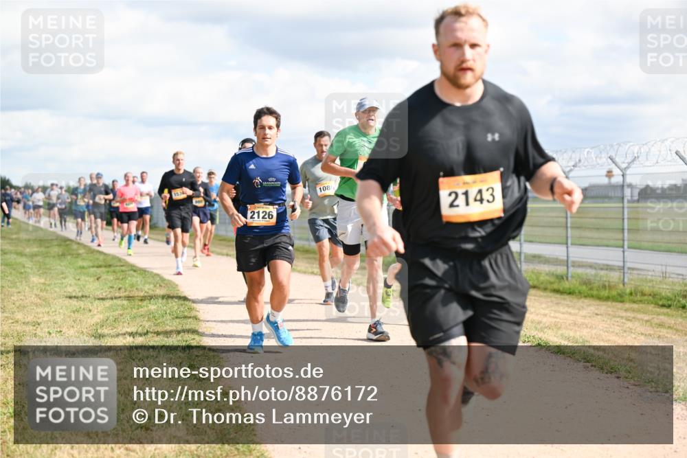 14.09.2025 - Airport Race Dr. Thomas Lammeyer http://msf.ph/oto/8876172 14.09.2025 12:20:59 Laufen 153, 1080, 2126, 2143 meine-sportfotos.de