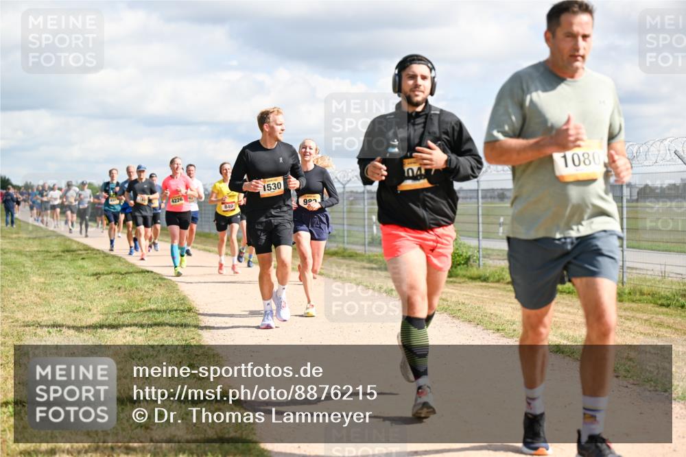 14.09.2025 - Airport Race Dr. Thomas Lammeyer http://msf.ph/oto/8876215 14.09.2025 12:21:01 Laufen 42264, 840, 1530, 99, 1080 meine-sportfotos.de