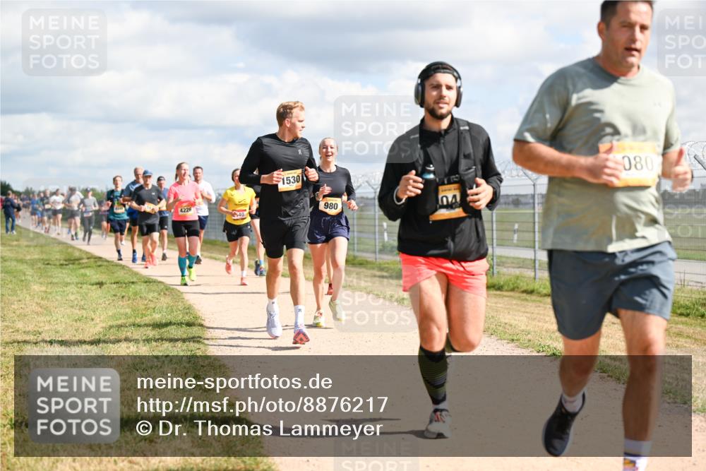 14.09.2025 - Airport Race Dr. Thomas Lammeyer http://msf.ph/oto/8876217 14.09.2025 12:21:02 Laufen 4226, 40, 1530, 980, 080 meine-sportfotos.de