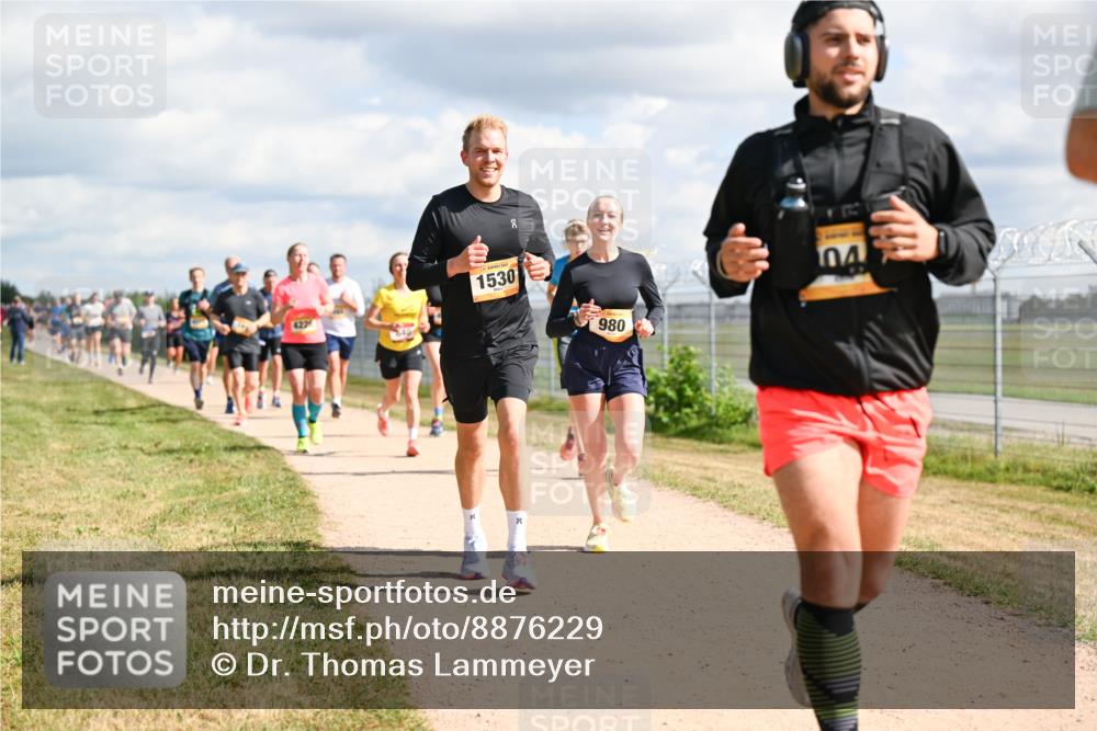 14.09.2025 - Airport Race Dr. Thomas Lammeyer http://msf.ph/oto/8876229 14.09.2025 12:21:02 Laufen 840, 1530, 980 meine-sportfotos.de