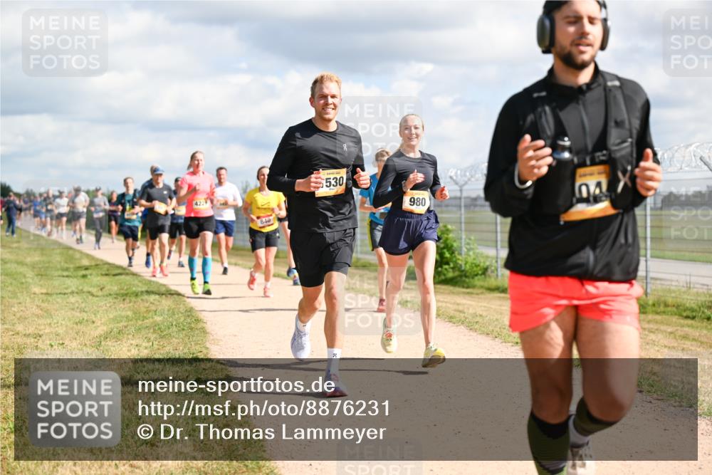 14.09.2025 - Airport Race Dr. Thomas Lammeyer http://msf.ph/oto/8876231 14.09.2025 12:21:02 Laufen 422, 840, 80, 530, 980 meine-sportfotos.de