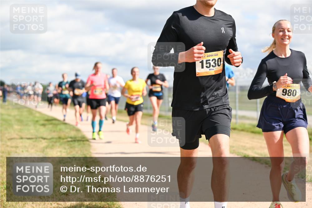 14.09.2025 - Airport Race Dr. Thomas Lammeyer http://msf.ph/oto/8876251 14.09.2025 12:21:04 Laufen 8, 1530, 980 meine-sportfotos.de
