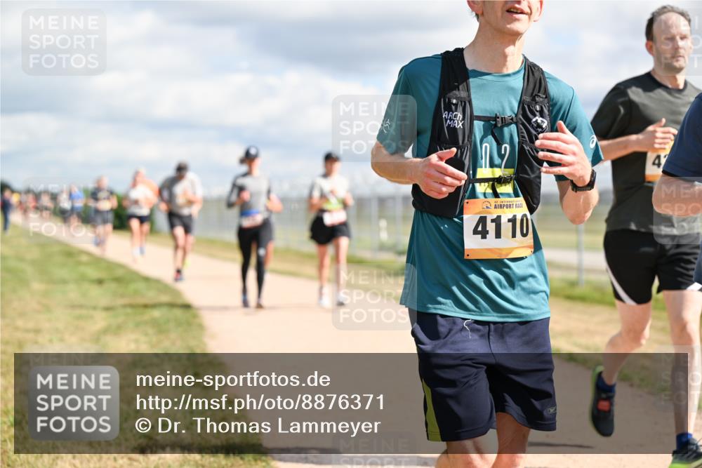 14.09.2025 - Airport Race Dr. Thomas Lammeyer http://msf.ph/oto/8876371 14.09.2025 12:21:11 Laufen 2, 4, 42, 4110 meine-sportfotos.de