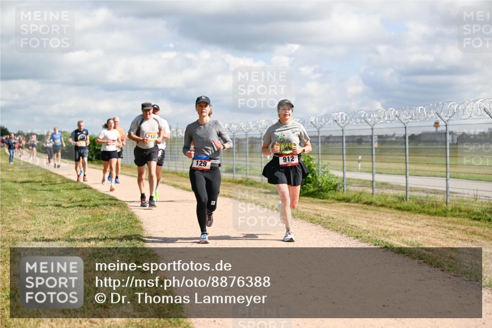 14.09.2025 - Airport Race Dr. Thomas Lammeyer http://msf.ph/oto/8876388 14.09.2025 12:21:12 Laufen 1120, 129, 912 meine-sportfotos.de