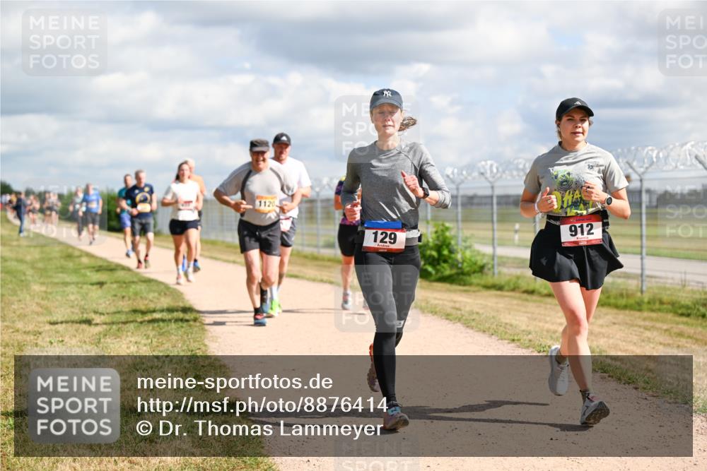 14.09.2025 - Airport Race Dr. Thomas Lammeyer http://msf.ph/oto/8876414 14.09.2025 12:21:13 Laufen 1120, 129, 912 meine-sportfotos.de