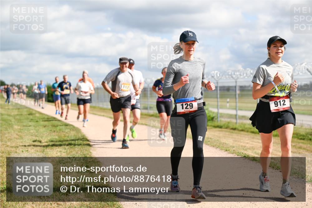 14.09.2025 - Airport Race Dr. Thomas Lammeyer http://msf.ph/oto/8876418 14.09.2025 12:21:13 Laufen 129, 912 meine-sportfotos.de