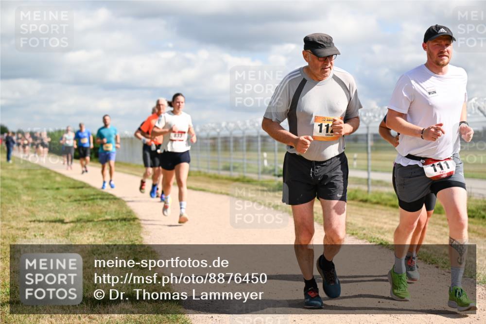 14.09.2025 - Airport Race Dr. Thomas Lammeyer http://msf.ph/oto/8876450 14.09.2025 12:21:15 Laufen 112, 111 meine-sportfotos.de