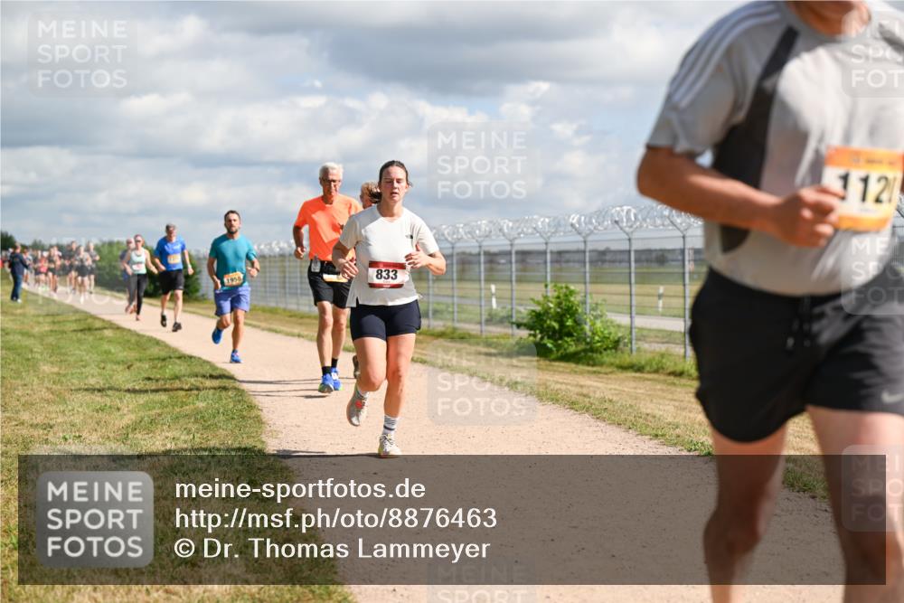 14.09.2025 - Airport Race Dr. Thomas Lammeyer http://msf.ph/oto/8876463 14.09.2025 12:21:16 Laufen 1958, 833, 112 meine-sportfotos.de