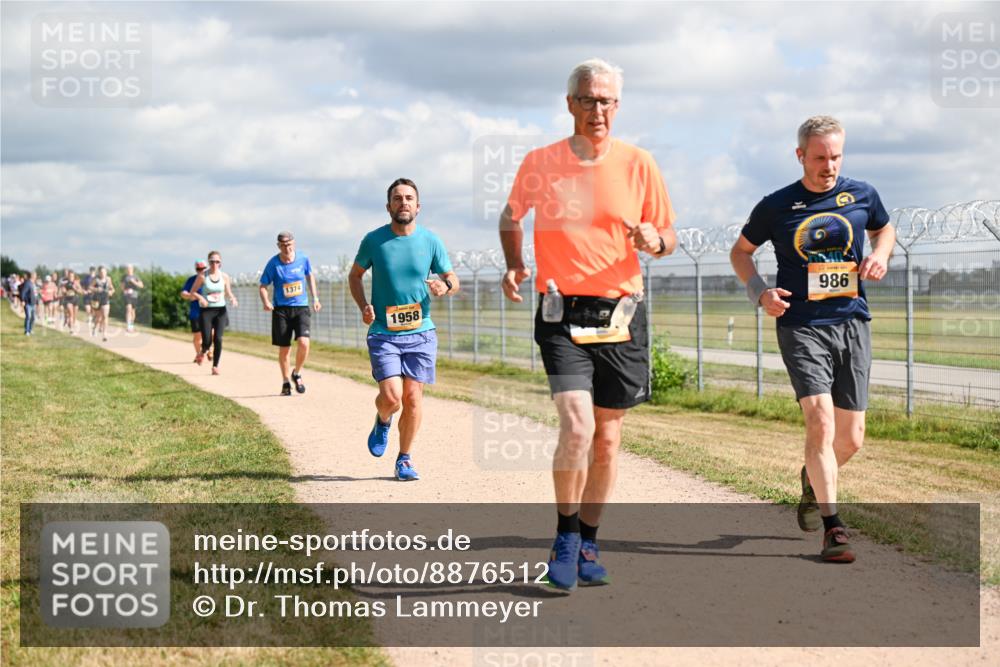 14.09.2025 - Airport Race Dr. Thomas Lammeyer http://msf.ph/oto/8876512 14.09.2025 12:21:19 Laufen 1374, 1958, 986 meine-sportfotos.de