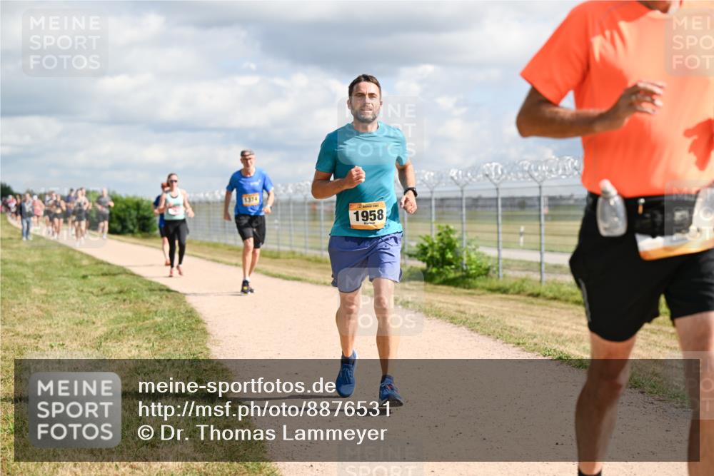 14.09.2025 - Airport Race Dr. Thomas Lammeyer http://msf.ph/oto/8876531 14.09.2025 12:21:20 Laufen 1958 meine-sportfotos.de