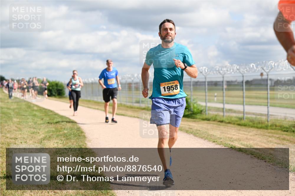 14.09.2025 - Airport Race Dr. Thomas Lammeyer http://msf.ph/oto/8876540 14.09.2025 12:21:21 Laufen 1958 meine-sportfotos.de