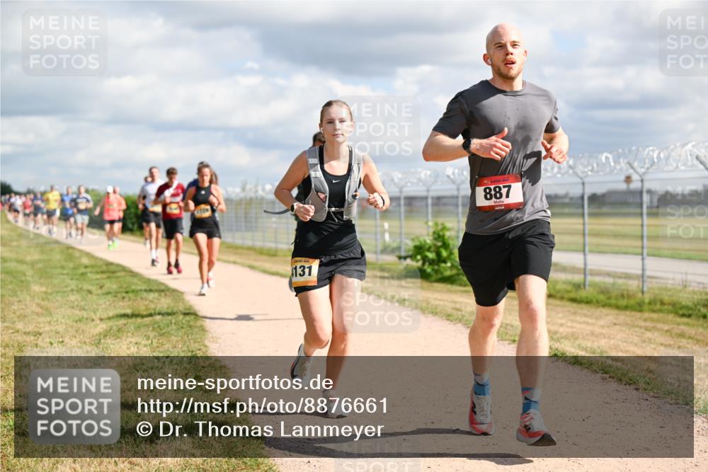 14.09.2025 - Airport Race Dr. Thomas Lammeyer http://msf.ph/oto/8876661 14.09.2025 12:21:32 Laufen 131, 887 meine-sportfotos.de