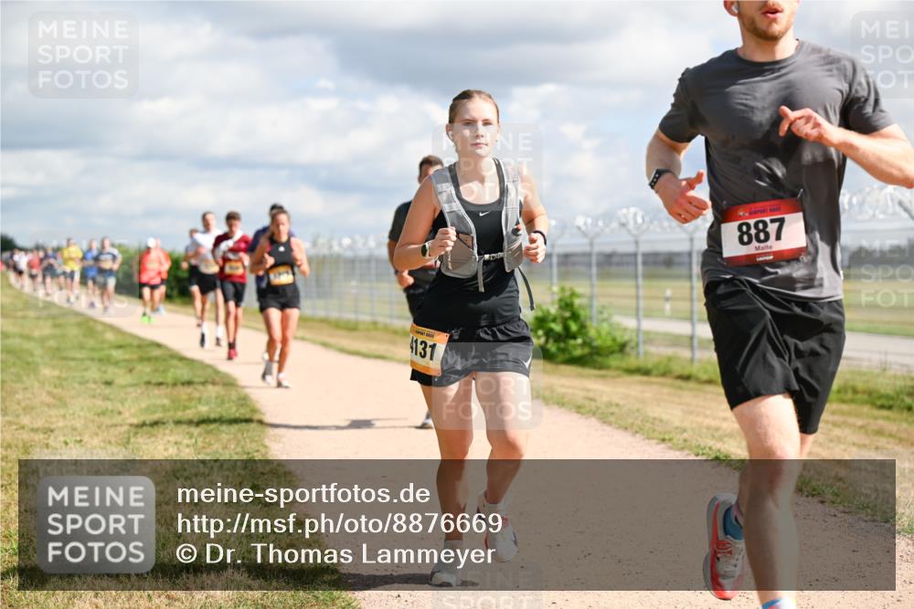 14.09.2025 - Airport Race Dr. Thomas Lammeyer http://msf.ph/oto/8876669 14.09.2025 12:21:32 Laufen 4131, 887 meine-sportfotos.de