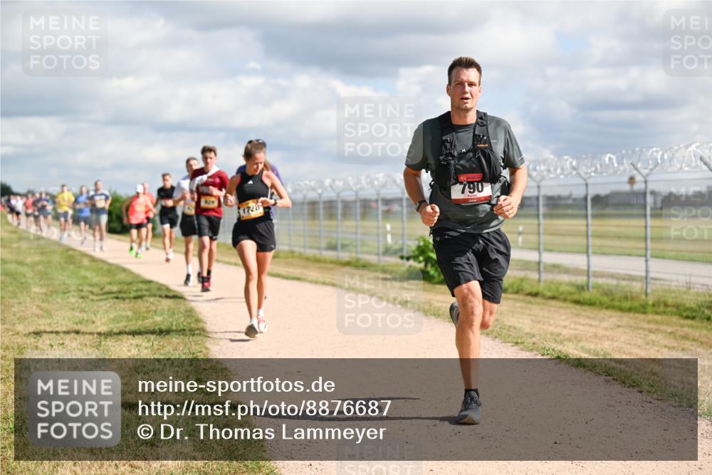 14.09.2025 - Airport Race Dr. Thomas Lammeyer http://msf.ph/oto/8876687 14.09.2025 12:21:34 Laufen 1728, 790 meine-sportfotos.de