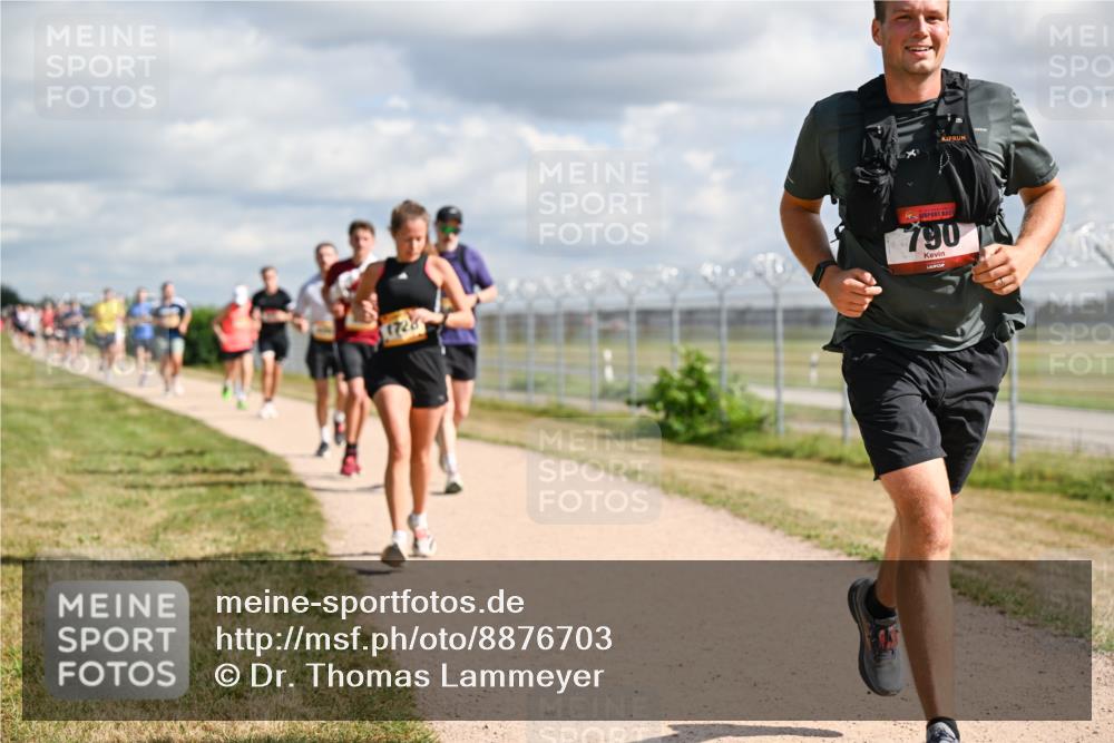 14.09.2025 - Airport Race Dr. Thomas Lammeyer http://msf.ph/oto/8876703 14.09.2025 12:21:35 Laufen 790 meine-sportfotos.de