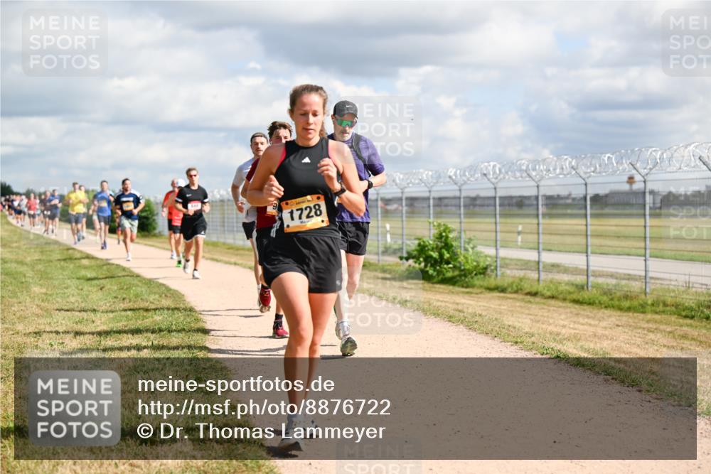 14.09.2025 - Airport Race Dr. Thomas Lammeyer http://msf.ph/oto/8876722 14.09.2025 12:21:36 Laufen 1728 meine-sportfotos.de