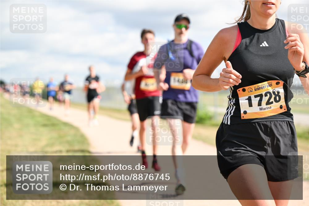 14.09.2025 - Airport Race Dr. Thomas Lammeyer http://msf.ph/oto/8876745 14.09.2025 12:21:37 Laufen 42, 1728 meine-sportfotos.de