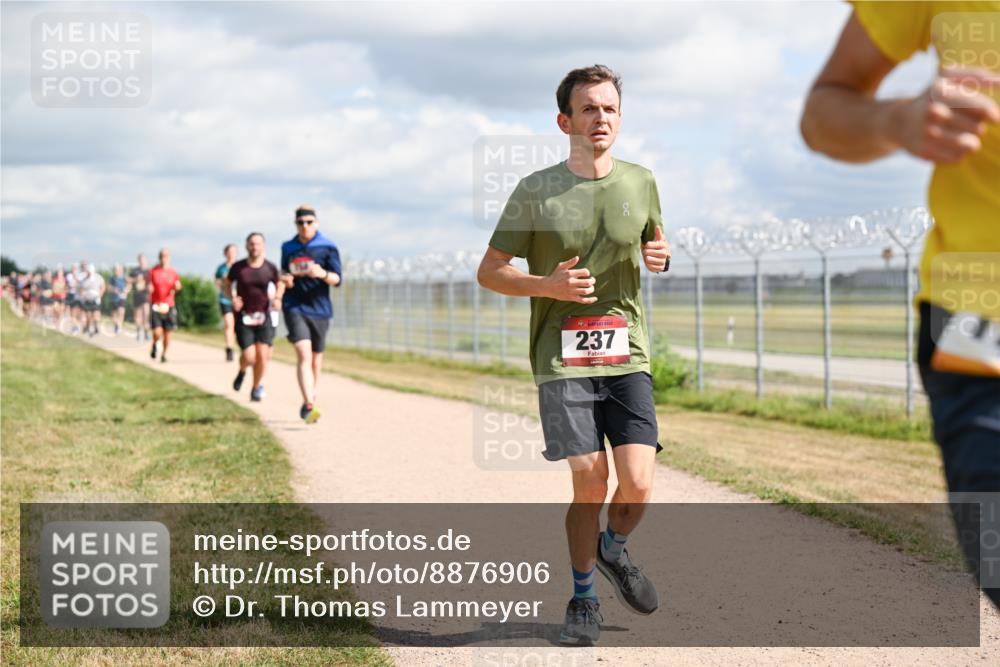 14.09.2025 - Airport Race Dr. Thomas Lammeyer http://msf.ph/oto/8876906 14.09.2025 12:21:50 Laufen 237 meine-sportfotos.de