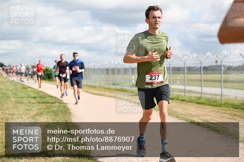 14.09.2025 - Airport Race Dr. Thomas Lammeyer http://msf.ph/oto/8876907 14.09.2025 12:21:50 Laufen 237 meine-sportfotos.de