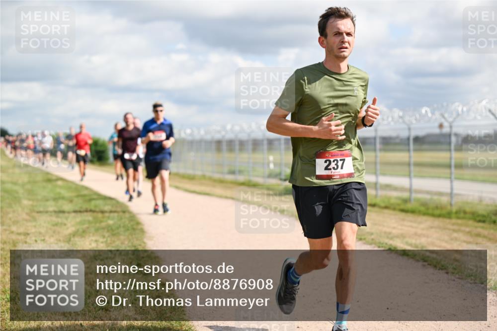14.09.2025 - Airport Race Dr. Thomas Lammeyer http://msf.ph/oto/8876908 14.09.2025 12:21:50 Laufen 237 meine-sportfotos.de