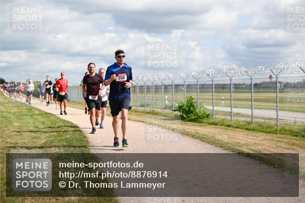 14.09.2025 - Airport Race Dr. Thomas Lammeyer http://msf.ph/oto/8876914 14.09.2025 12:21:52 Laufen 259, 758 meine-sportfotos.de