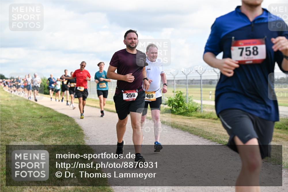 14.09.2025 - Airport Race Dr. Thomas Lammeyer http://msf.ph/oto/8876931 14.09.2025 12:21:54 Laufen 2179, 259, 489, 758 meine-sportfotos.de