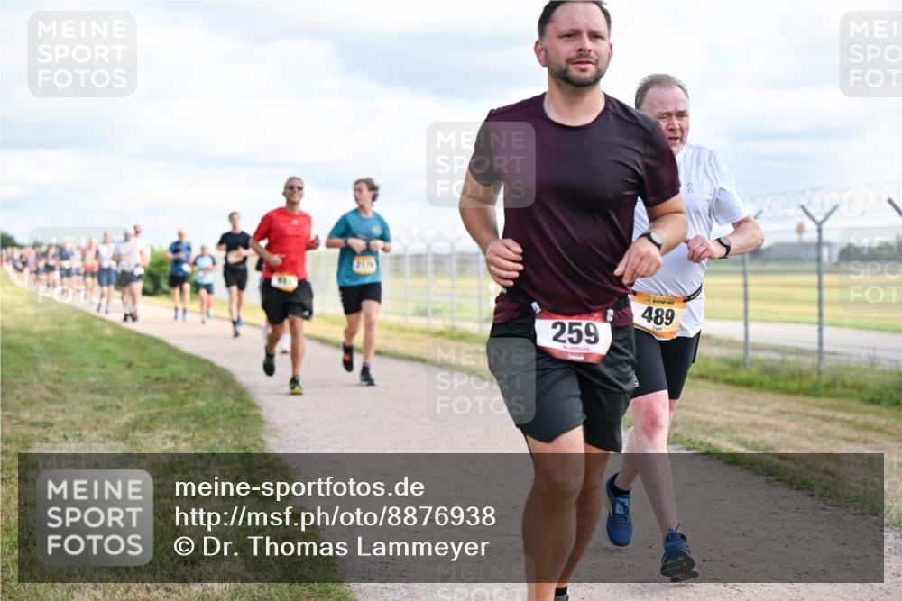 14.09.2025 - Airport Race Dr. Thomas Lammeyer http://msf.ph/oto/8876938 14.09.2025 12:21:55 Laufen 259, 489 meine-sportfotos.de