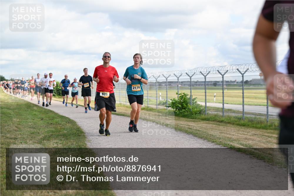 14.09.2025 - Airport Race Dr. Thomas Lammeyer http://msf.ph/oto/8876941 14.09.2025 12:21:56 Laufen 1100, 671, 2179 meine-sportfotos.de