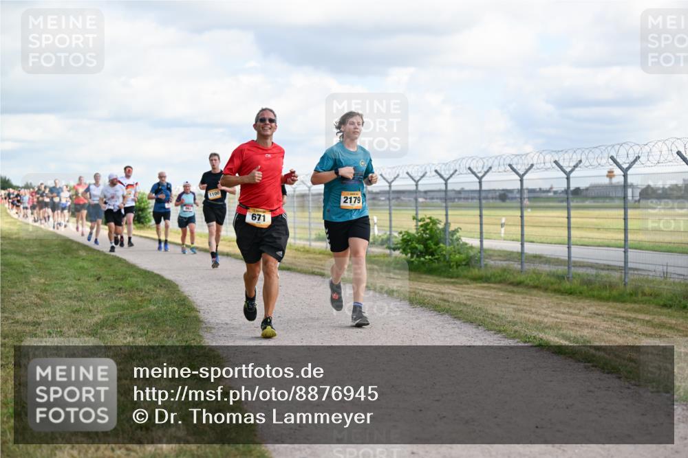 14.09.2025 - Airport Race Dr. Thomas Lammeyer http://msf.ph/oto/8876945 14.09.2025 12:21:57 Laufen 1100, 671, 2179 meine-sportfotos.de