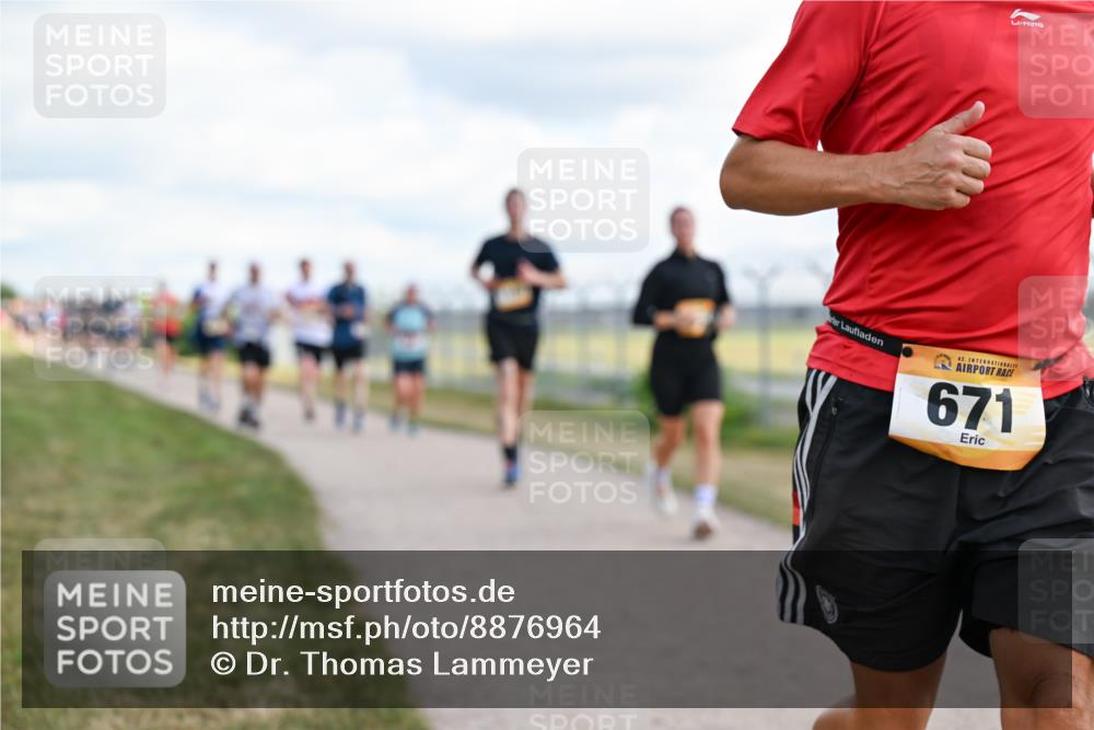 14.09.2025 - Airport Race Dr. Thomas Lammeyer http://msf.ph/oto/8876964 14.09.2025 12:21:59 Laufen 42, 671 meine-sportfotos.de