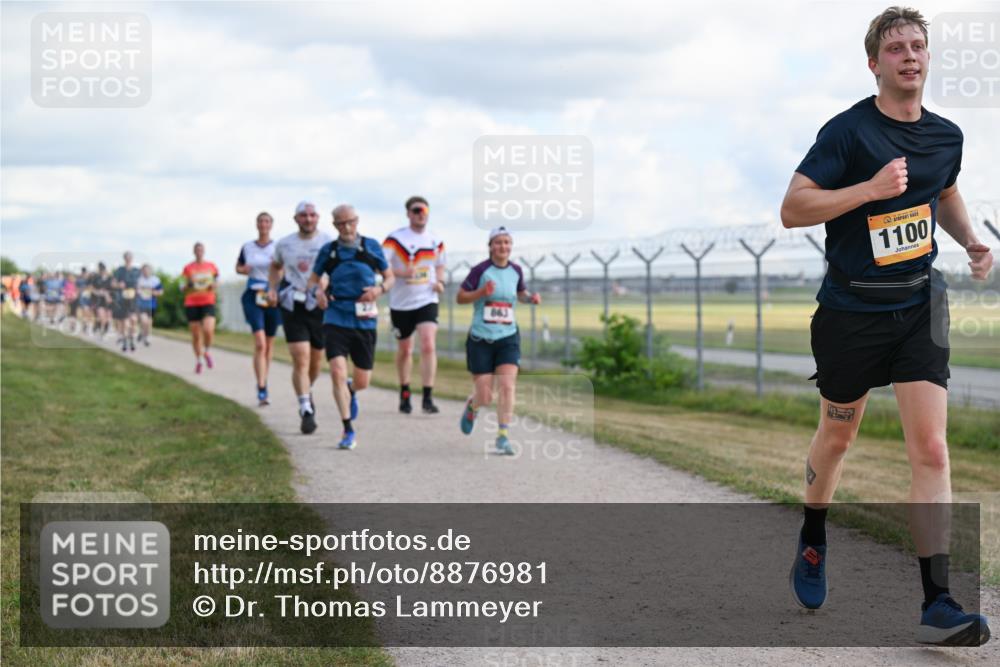 14.09.2025 - Airport Race Dr. Thomas Lammeyer http://msf.ph/oto/8876981 14.09.2025 12:22:02 Laufen 3, 1100 meine-sportfotos.de