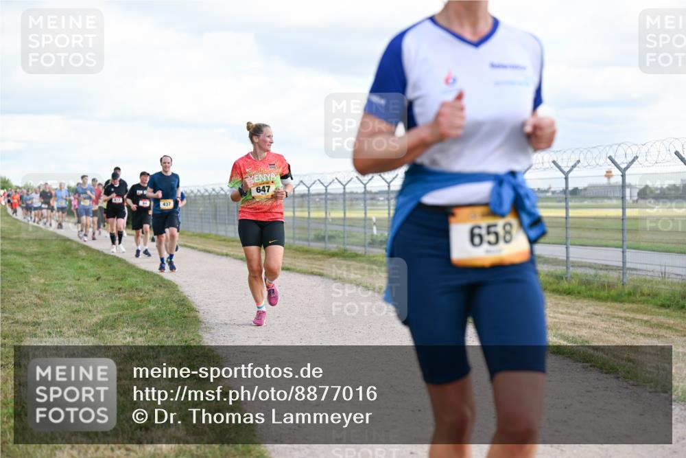14.09.2025 - Airport Race Dr. Thomas Lammeyer http://msf.ph/oto/8877016 14.09.2025 12:22:07 Laufen 413, 64, 437, 647, 658 meine-sportfotos.de