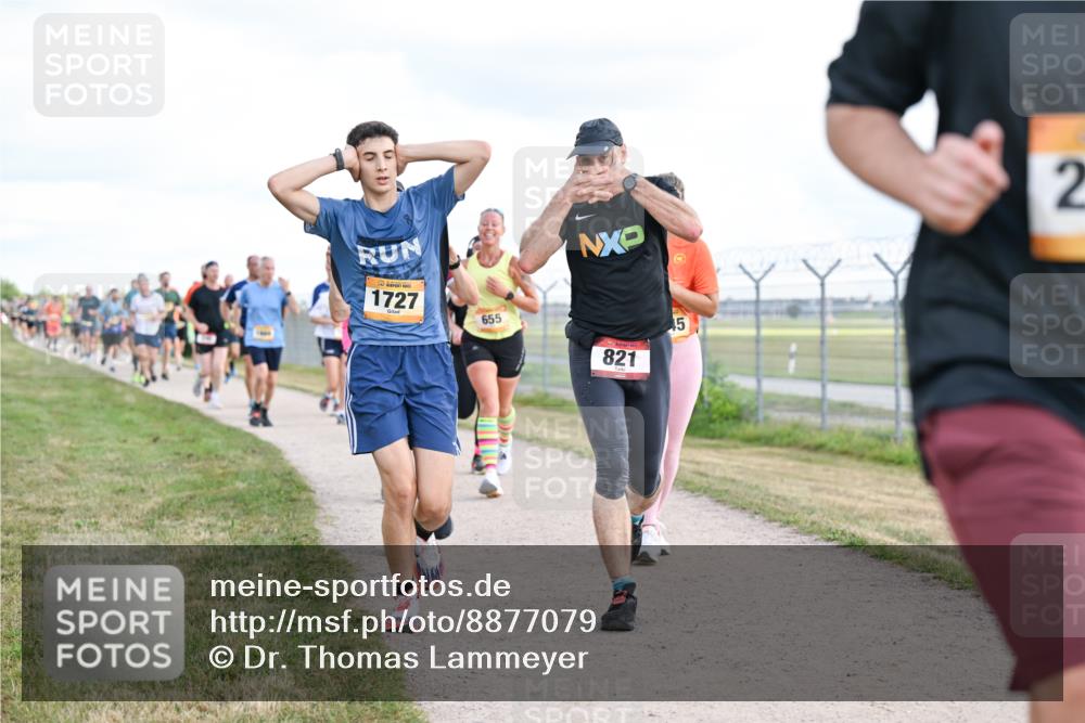 14.09.2025 - Airport Race Dr. Thomas Lammeyer http://msf.ph/oto/8877079 14.09.2025 12:22:18 Laufen 1727, 655, 821, 5, 2 meine-sportfotos.de